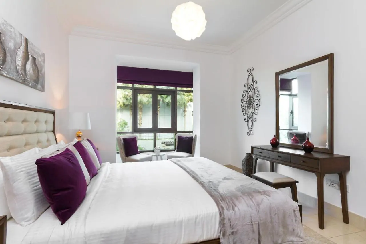 Souk Al Bahar Al Tajer, Burj Khalifa - Mint Stay Dubai Apartment