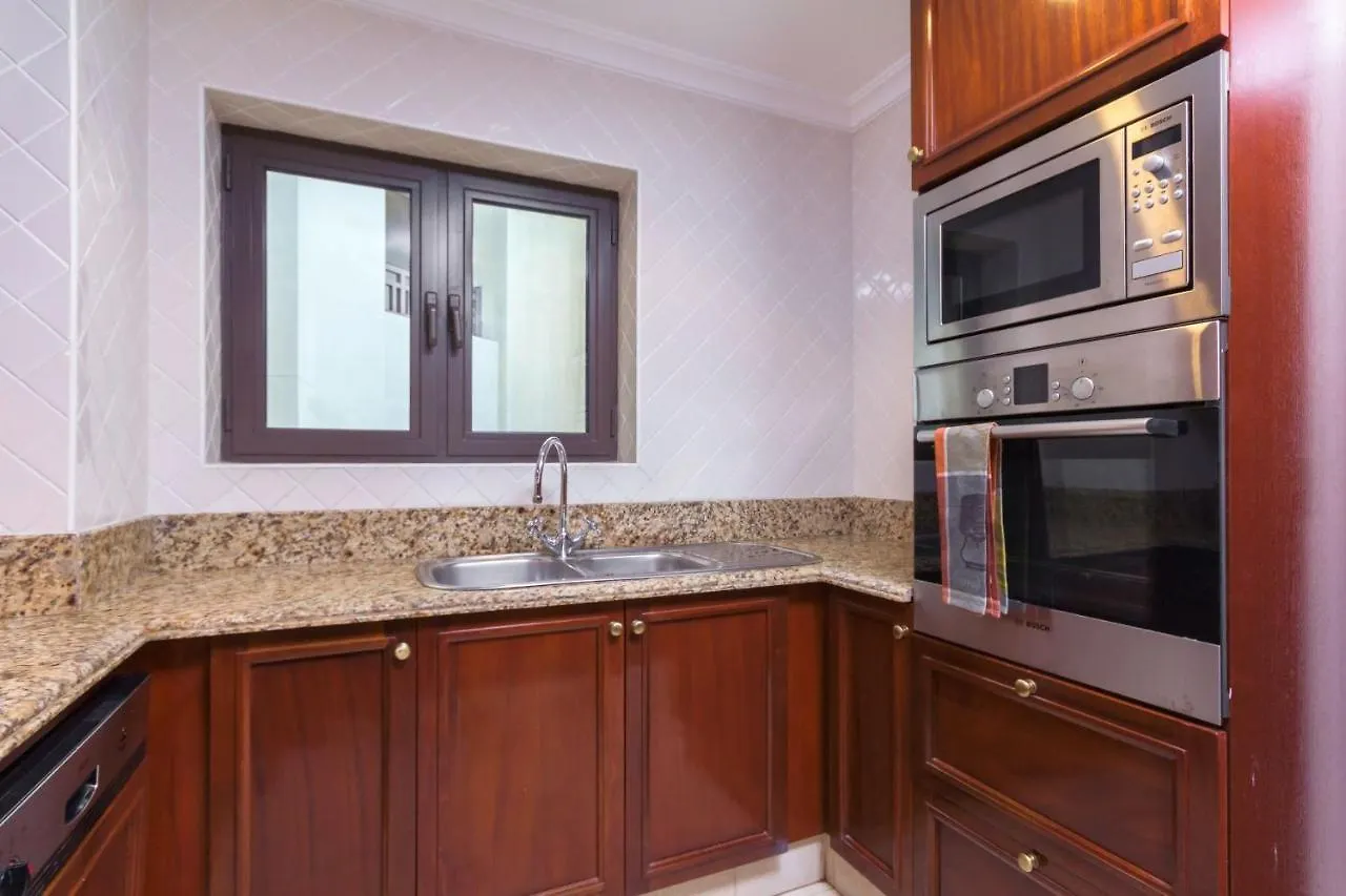 Apartment Souk Al Bahar Al Tajer, Burj Khalifa - Mint Stay Dubai United Arab Emirates